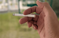 歩きタバコ規制、東京と大阪の違いは？