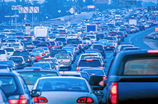 高速道路の渋滞を避けられる合流方法とは？