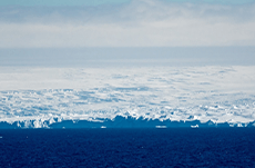 南極では息が白くならないって本当？