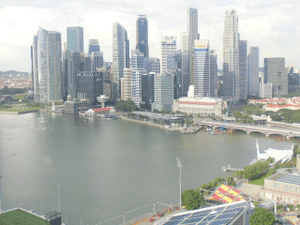 シンガポールはなぜ驚異的な経済発展を遂げたの…