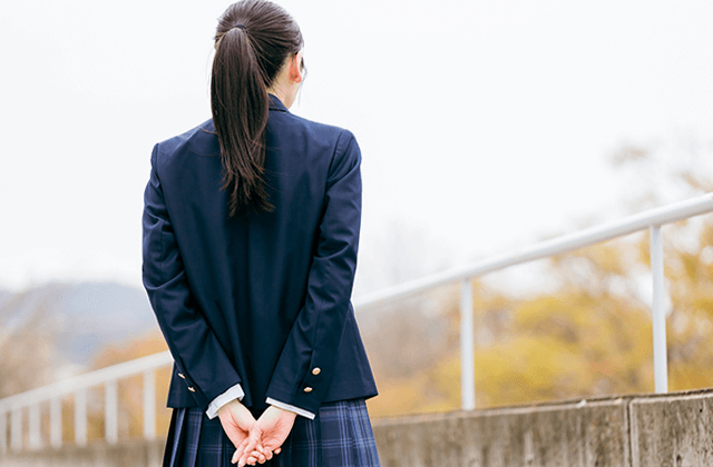 思春期の子どもの幸福感に影響するのは母親よりも父親!?